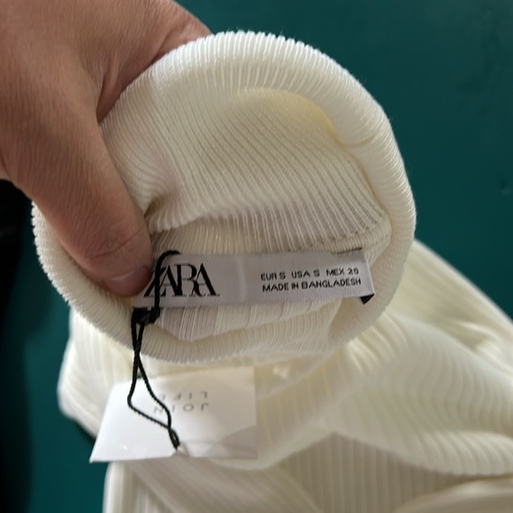 Zara brand new sweaters - Picture 2 of 3